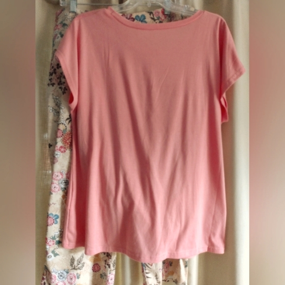 Cruise Ready Koret Capris with Coordinating Cap Sleeve Tee - Picture 4 of 12